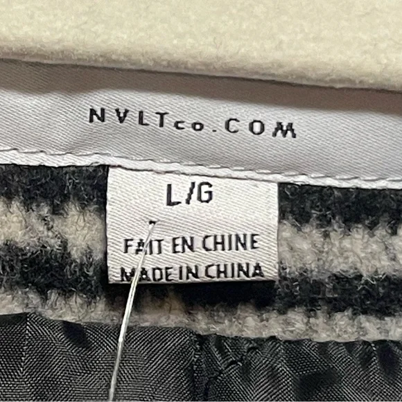 NWT NVLT - PLAID BOUCLÉ LONG COAT